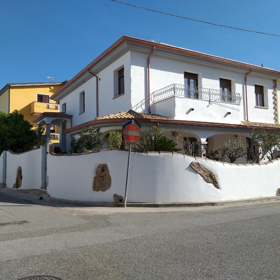 Irgoli Casa Vacanze Fenu מראה חיצוני תמונה
